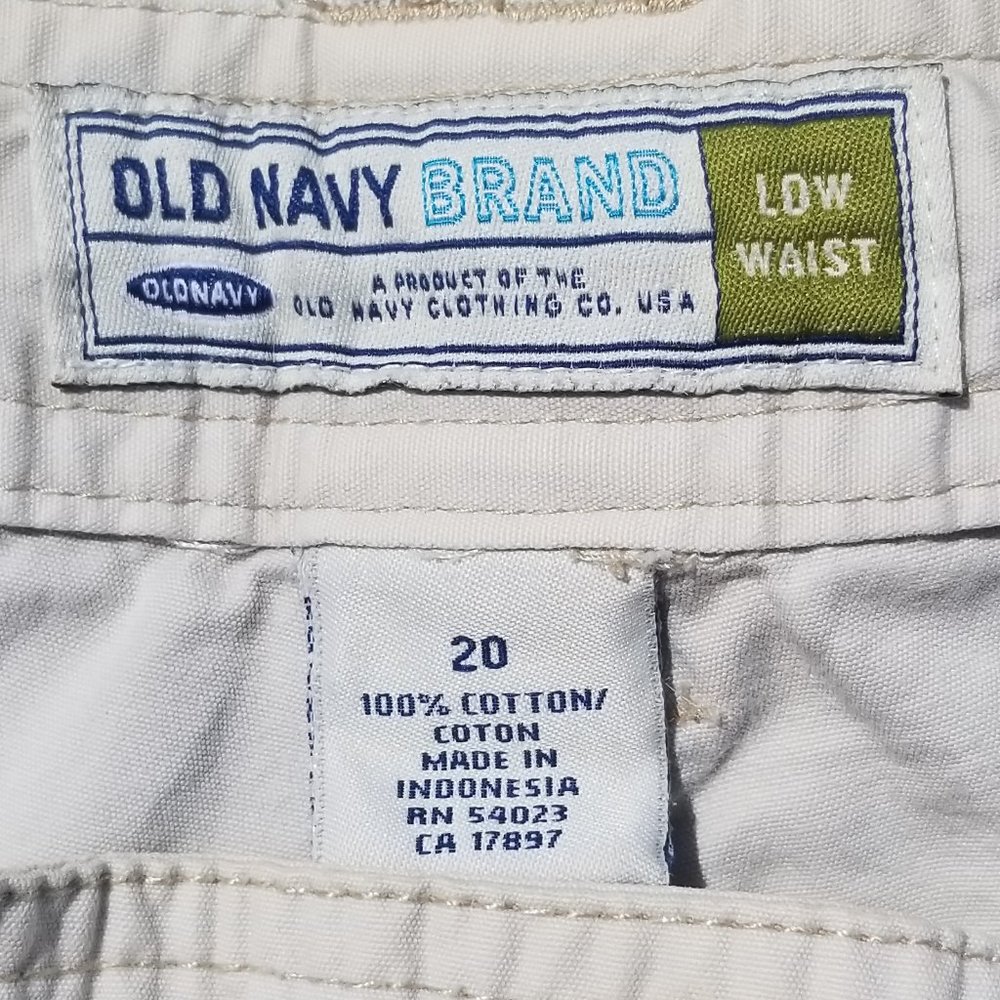 Old Navy Low Waist Capri pants